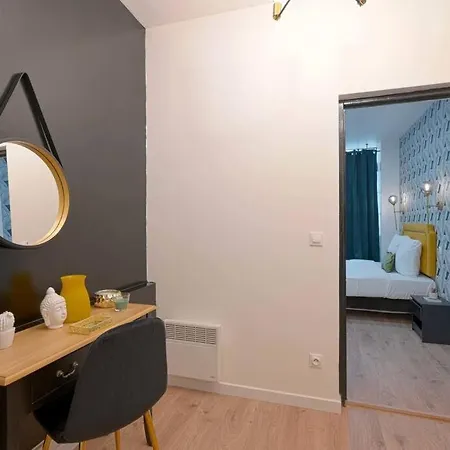 Modern For 3 Paris