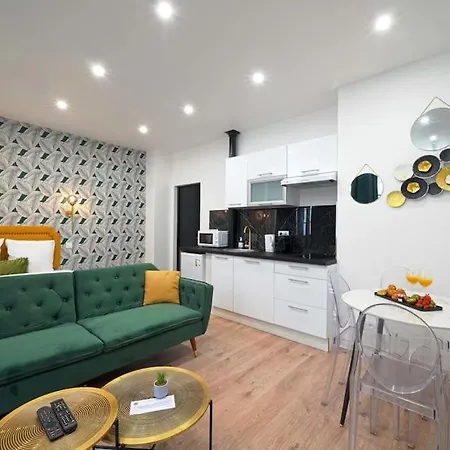 Modern For 3 Apartment